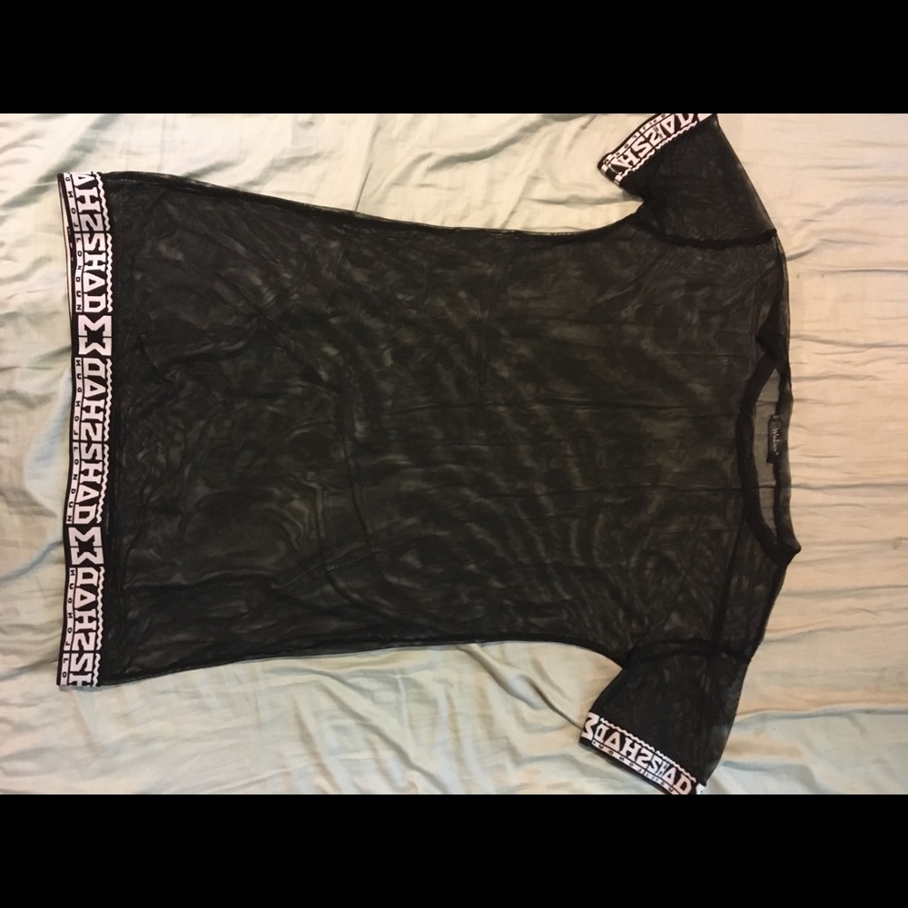 Mesh dress with pattern trim